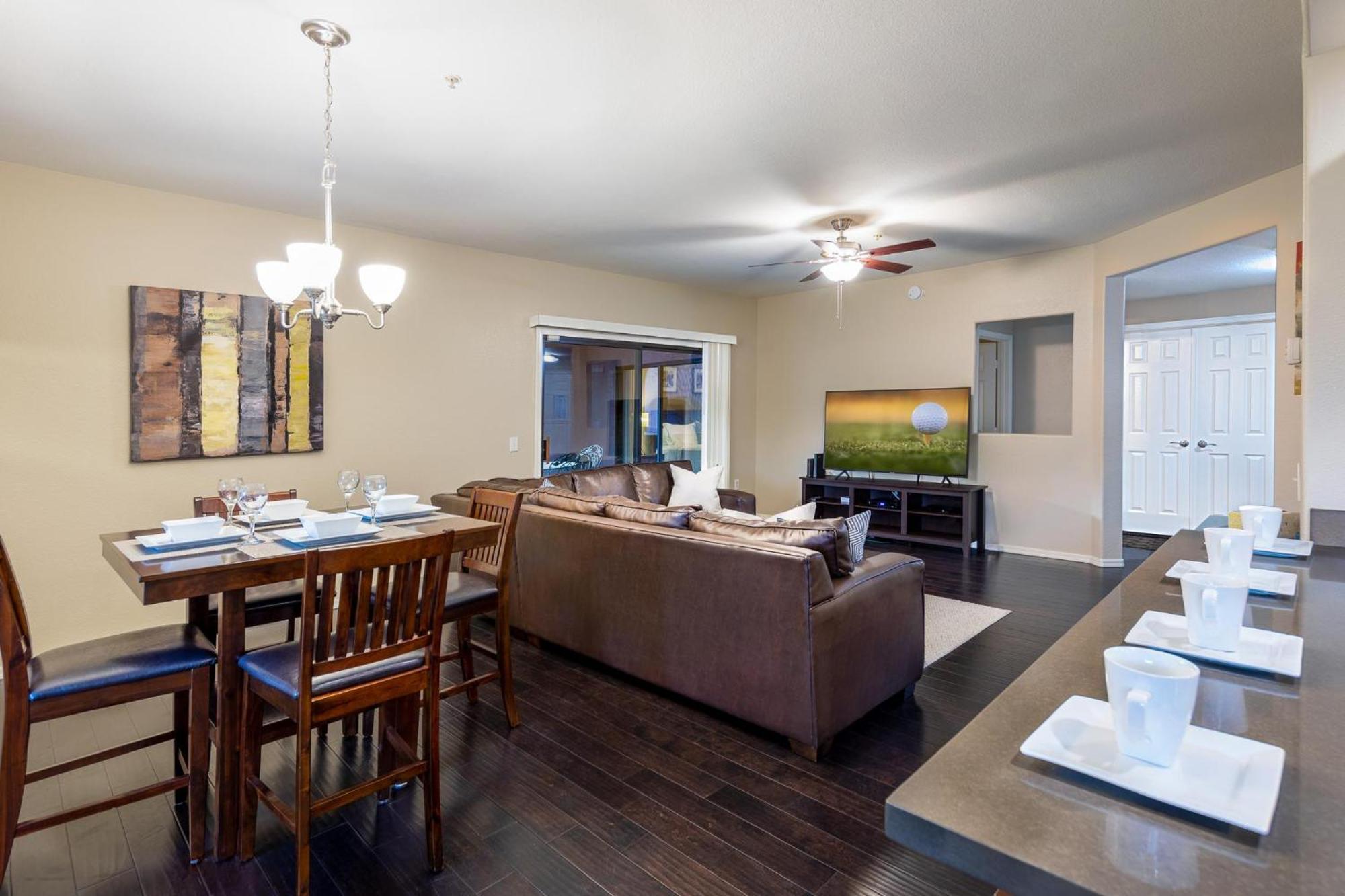 Apartment Location, Heated Pool, Spa, Upgraded Unit,
